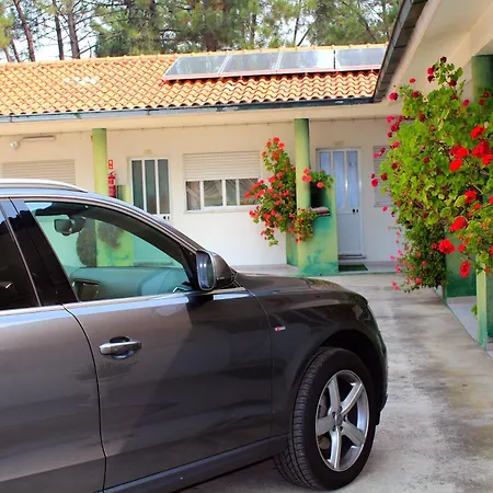 Residencial Pinho 3* 밀하다