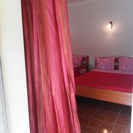 Residencial Pinho Alojamento de Acomodação e Pequeno-almoço *