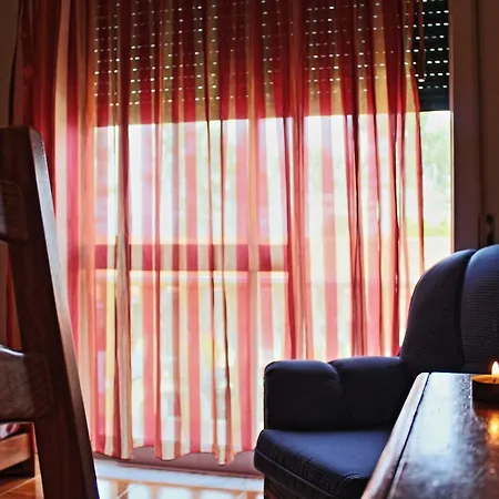 Alojamento de Acomodação e Pequeno-almoço Residencial Pinho *