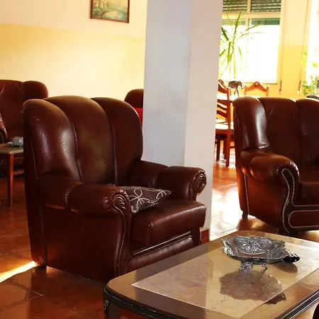 Alojamento de Acomodação e Pequeno-almoço Residencial Pinho