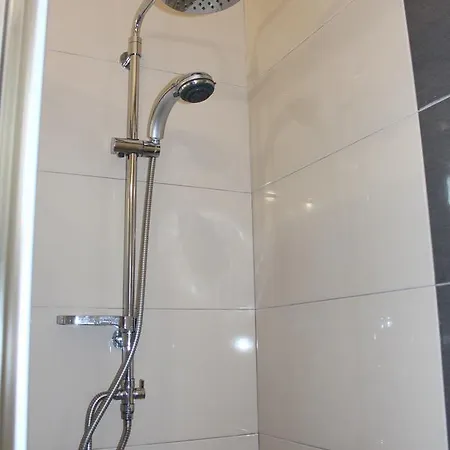Alojamento de Acomodação e Pequeno-almoço Residencial Pinho