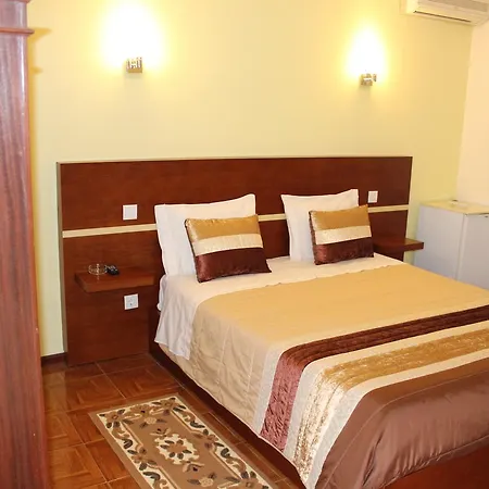 Residencial Pinho Alojamento de Acomodação e Pequeno-almoço